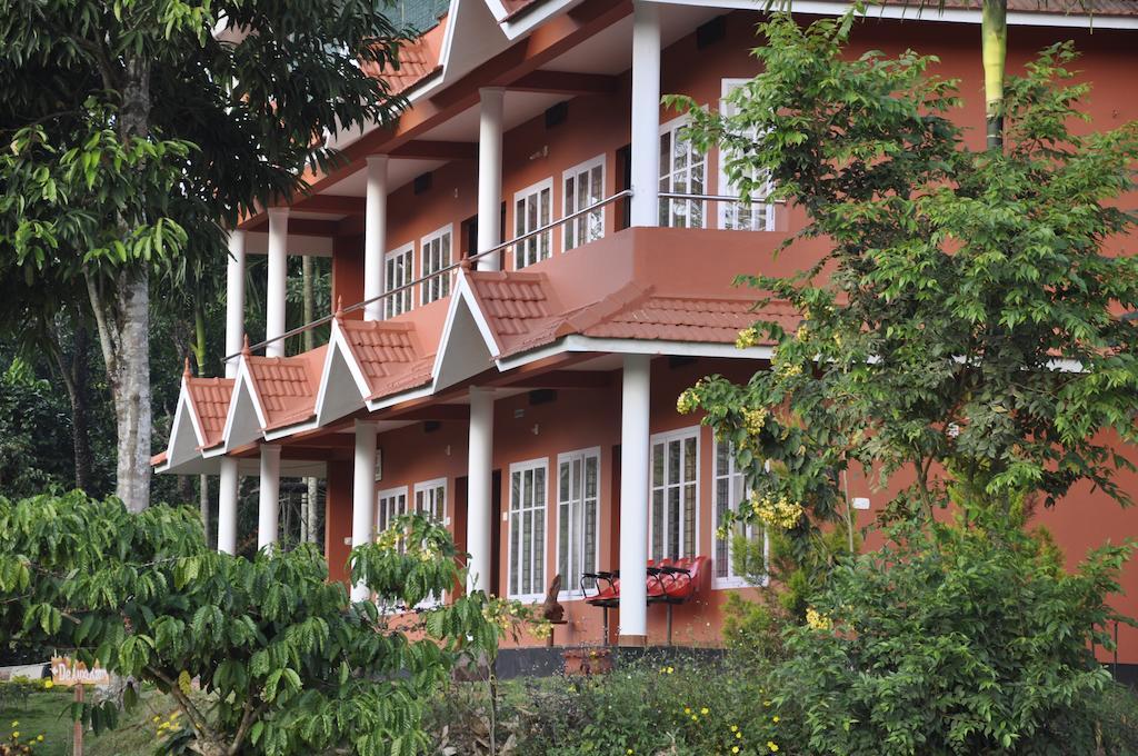 Sunbird Garden Resort Krishnagiri Zimmer foto