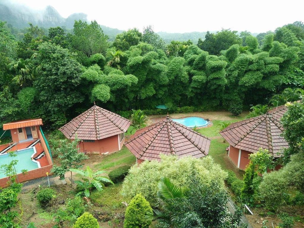 Sunbird Garden Resort Krishnagiri Exterior foto