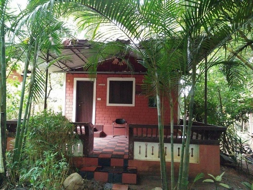 Sunbird Garden Resort Krishnagiri Exterior foto