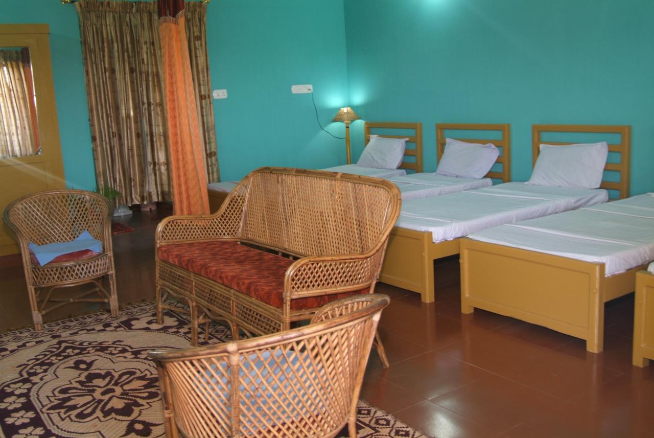 Sunbird Garden Resort Krishnagiri Zimmer foto