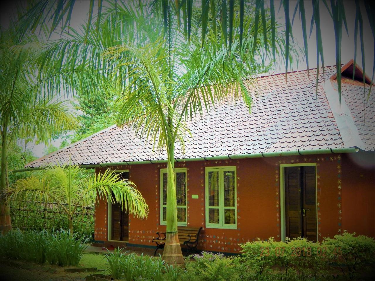 Sunbird Garden Resort Krishnagiri Exterior foto
